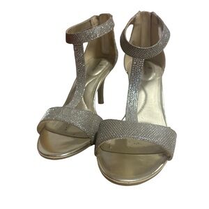 Strappy, sparkly silver Bandolino heels. Size 8 .